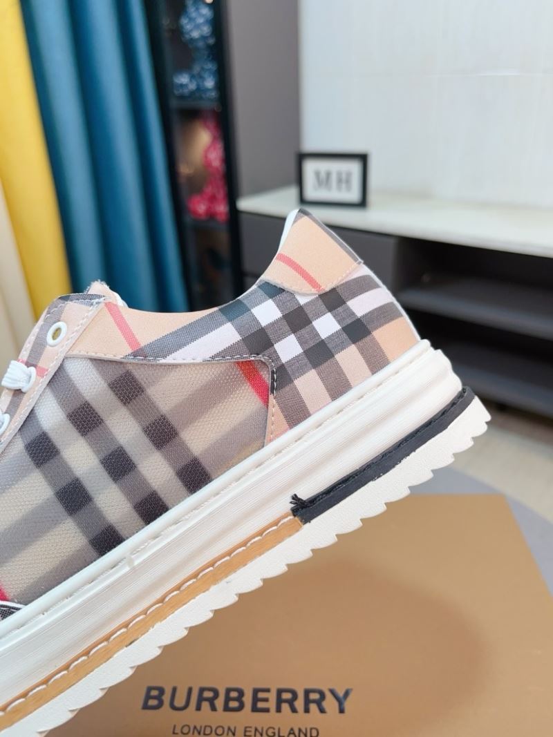 Burberry Low Shoes